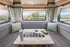 Autocaravana de Lujo Azul Oscuro de 6 Plazas con 6 Asientos para Viajar, para Acampar, con Uso de Aire y Agua, Número OEM. Autocaravana DE - Product Image 4