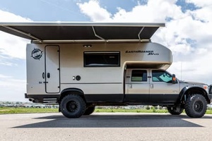 รถบรรทุกฟอร์ด F-550 Super Duty 4x4 EarthRoamer XV-LTS ปี 2012 ได้รับการรับรองว่าสะอาด - Product Image 4