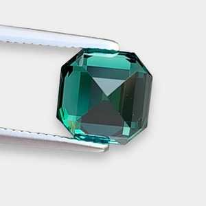 Tourmaline bleu turquoise naturelle de qualité supérieure, taille Asscher, 2,18 carats, clarté LoupeClean, 6,8x6,8x6,0 mm, provenance Afghanistan - Product Image 2