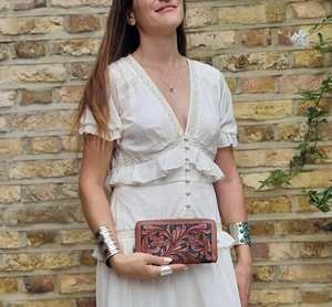 Un conjunto de cartera y embrague de cuero occidental al por mayor, un conjunto protegido con RFID de estilo vintage para mujer - Product Image 6