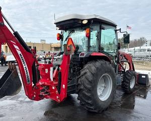 Tracteur-chargeur sur roues Massey Ferguson 1749 automatique de 55 CV d'occasion avec boîte de vitesses pour usage domestique à vendre - Product Image 2