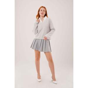 Blusa de Punto Gris Informal al por Mayor con Detalle de Cuello Camisero - Product Image 2