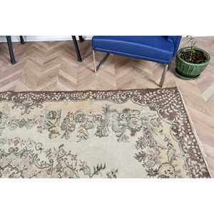 Tapis turc 5,6x8,9 pieds, tapis oriental vintage en laine marron et blanc - Product Image 5