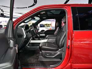 Camioneta Usada Super Crew 4x4 de Gasolina, Transmisión Automática, Tracción en las Cuatro Ruedas, Asientos de Cuero, Neumáticos R18, Control de Crucero, Importada de Japón - Product Image 6