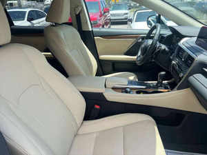 รถมอเตอร์ไซค์มือสอง ปี 2022 รุ่น R X 450 พวงมาลัยซ้าย ไมล์น้อย เกียร์ออโต้ เบาะหนัง ไม่เคยเกิดอุบัติเหตุ พร้อมใช้งาน - Product Image 2