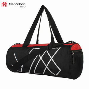 Bolsa de deporte hecha a medida de nailon, poliéster, bolsas de gimnasio impermeables hechas en Pakistán - Product Image 2