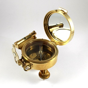 เข็มทิศโบราณสีน้ำตาลเข้มแบบโบราณกระเป๋าโลหะเครื่องมือนำทางสำหรับเดินป่าตั้งแคมป์ล่าสัตว์กิจกรรมกลางแจ้ง - Product Image 2