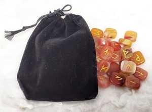 Vente en gros de Rune de cornaline rouge Ensemble de pierres précieuses d'agate en cristal naturel avec Reiki Pierre semi-précieuse artisanale la plus vendue - Product Image 5