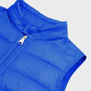 2025 nouvelle mode bleu clair couleur doudoune pour hommes en gros Polyester tissu poches latérales fermeture éclair Style hommes bouffant gilet - Product Image 3