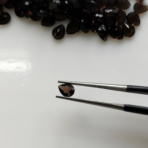 Cuarzo Ahumado Natural, Corte Pera de 5x4 mm, Piedra Preciosa Suelta de la Mejor Calidad para la Fabricación de Joyas - Product Image 1