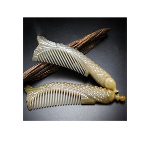 Peine de Cuerno de Búfalo con Tallado y Grabado 3D para el Cuidado del Cabello y un Estilo Elegante de Alta Calidad - Product Image 2