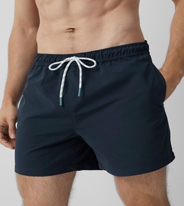 Pantalones cortos de algodón estampados unisex, elegantes y cómodos para hombres, ideales para ropa informal, deportes y actividades de verano - Product Image 1