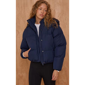 Veste d'hiver matelassée à capuche pour femme en toile tricotée respirante personnalisée avec col amovible, rembourrage 100% polyester - Product Image 1