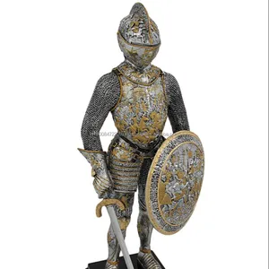 Middeleeuwse Franse Ridder In Armor Standbeeld Figuur Armour Volledig Pak Kostuum Romeinse Lorica Segmentata Harnas Soldaat Body