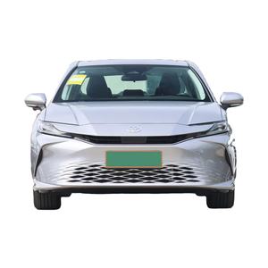 Transmisión Automática Híbrida THS de 5ª Generación 2025, Eficiencia Inigualable, Neumáticos R17, Volante a la Izquierda, Euro VI, Color Oscuro - Product Image 1