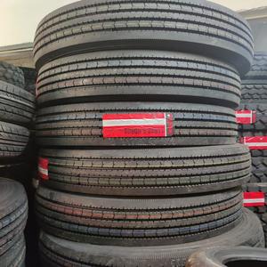 Nouveaux pneus de camion solides 11R22.5 de qualité supérieure, livraison rapide pour les camions lourds à des prix compétitifs - Product Image 2