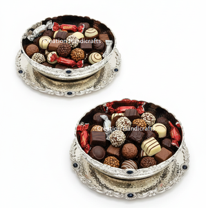 Plateaux de service pour chocolat et desserts de qualité supérieure, nouvelle arrivée, fabriqués en résine nacre et métal avec finition verte - Product Image 3