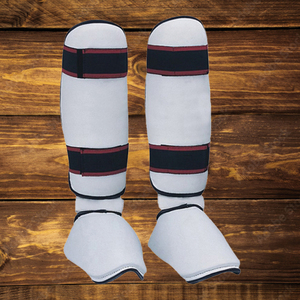 Espinilleras Deportivas Ligeras y Transpirables, Protección Integral para Seguridad, Nuevo Diseño 2025, Cuero Genuino de Alta Calidad - Product Image 3