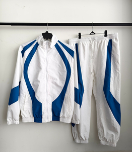 Ventes en gros de survêtements de sport pour hommes à blocs de couleur, en nylon, pour hommes, streetwear, ensemble de 2 pièces, veste zippée et short - Product Image 2