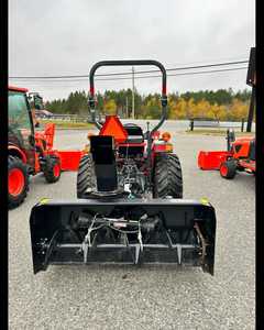 Tracteur agricole compact Kubota 4x4 d'occasion haute performance avec chargeur frontal – Meilleures ventes à prix abordable - Product Image 2