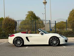 Porsche Boxster 2016 Usata, Auto Sportiva Decappottabile con Tettuccio Morbido, Kit Carrozzeria Premium, Cerchi in Lega, Veicolo Passeggeri |   Pronto per l'esportazione - Product Image 5