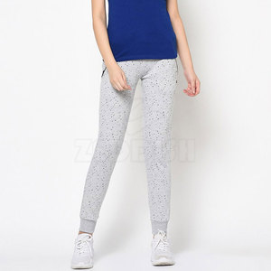 Precio razonable Crea tus propios pantalones Streetwear Casual Mujeres Pantalones personalizados de gran tamaño - Product Image 4