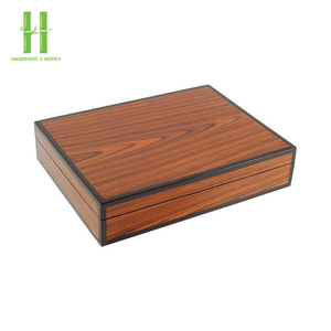 Caja de laca Joyería personalizada Laca de alto brillo Regalo de lujo Caja de embalaje de joyería de madera Hecho en Vietnam Producto - Product Image 1