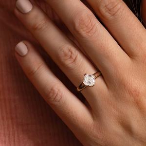 แหวนหมั้นเพชรคุชชั่นเพาะเลี้ยงในห้องปฏิบัติการ ขายส่ง ตัวเรือนทองคำ เครื่องประดับหรูหรา โรงงานผลิตโดยตรง - Product Image 5