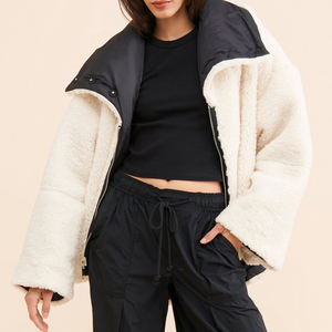 Chaqueta Bomber Sherpa Cálida de Alta Calidad OEM para Mujer, Colección Especial de Invierno, Tejido Transpirable, Cuello Camisero, Tendencia - Product Image 3