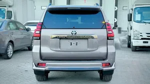 Mejor Oferta Prado TX |   Especificaciones Japonesas RHD |   Motor Diésel de 2.8L y 4 Cilindros |   4x4 Automático |   SUV de 7 Plazas |   Certificado para Exportación a Japón - Product Image 6