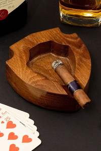 Cenicero de Madera de Primera Calidad Hecho a Mano |   Cenicero de Madera Natural Maciza con Acabado Liso |   Cenicero Ecológico y Duradero - Product Image 5