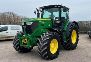 Tracteur agricole Johnn Deeree 6210R original disponible à la vente - Product Image 5