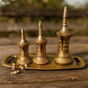 กาต้มชา/กาแฟแบบอาหรับ ทำมือ ขนาดกลาง ทำจากสแตนเลส ขัดเงาสีทอง เป็นมิตรกับสิ่งแวดล้อม เหมาะสำหรับใช้ในร้านกาแฟ - Product Image 3