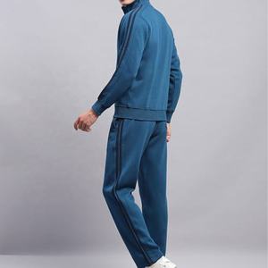 Conjunto Deportivo de Hombre con Pantalones Jogger y Sudadera con Capucha de Dos Piezas Personalizable OEM - Product Image 4