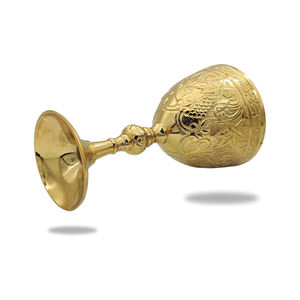 Gobelet à vin en laiton massif de bonne qualité |   Calice Médiéval Gothique Royal Fait Main avec Motif Koi – Collection de Vaisselle Décorative et Cadeau - Product Image 4