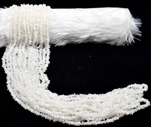 Best Attractive Hot Selling White rainbow Moonstone Uncut Chip <b>Beads</b> Natural Healing <b>Crystal</b> For Jewelry Making - Product Image 2