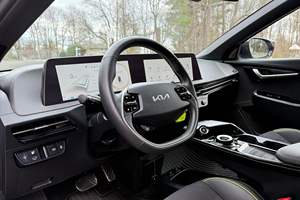 KIA EV6 GT AWD 2023 d'occasion, conduite à gauche/droite - Product Image 5