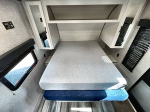 Roulotte de camping d'occasion Jayco Jay F-l-i-g-h-t Slx 287BHS 2025 à vendre - Product Image 2