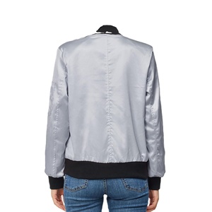 Chaqueta Varsity Personalizada, Chaqueta Bomber Urbana para Hombre, Tela de Poliéster Negra, Chaqueta Oversize de Satén para Mujer, Chaqueta Gruesa Acolchada 2026 - Product Image 6