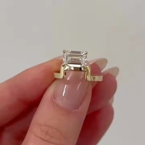 Anillo de compromiso solitario de oro sólido de 14 quilates, corte esmeralda, Diamante cultivado en laboratorio, joyería fina única para el Día de la mujer, Idea de regalo especial - Product Image 5