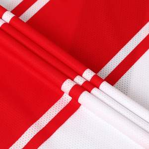 Ensemble de maillots de football pour hommes en polyester doux et respirant avec options de conception personnalisées pour les clubs, les ligues et les écoles de sport - Product Image 5