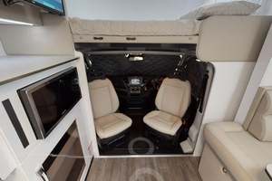 Autocaravana Avida – Modelo Fremantle C9214SLLuxury, Vehículo de Camping y Hogar con Motor Diésel, Construcción de Acero, Capacidad para 4 Personas - Product Image 3