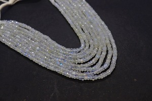 Perles Rondelles Facettées en Pierre de Lune Arc-en-ciel Blanche 3,5-4mm Longueur 13 Pouces, Gemmes pour la Fabrication de Bijoux Mehrajudin Gems AA-63 Troisième Qualité - Product Image 4