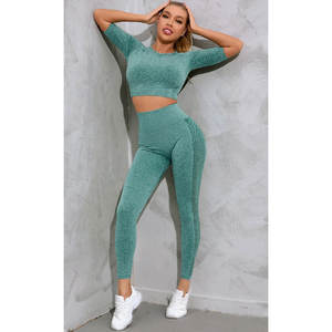 Ensemble de vêtements de sport pour femmes 2 pièces Ensemble de yoga personnalisé sans couture Vêtements d'entraînement Vêtements de sport Ensemble de fitness pour femmes - Product Image 1