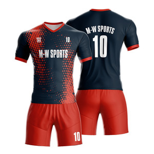 Uniformes de football de qualité pour jeunes hommes, séchage rapide, uniformes de football par sublimation pour adultes, design personnalisé, uniformes de football de style oem - Product Image 1