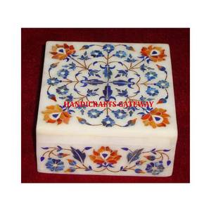 Caja Decorativa Hecha a Mano en India con Incrustaciones de Mármol y Madreperla, Diseño Multicolor, Ideal para Regalos - Product Image 1