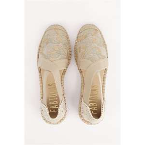 Alpargata cerrada con cuña baja - Product Image 4