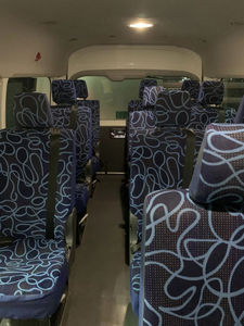 Excelente Autobús Toyota Hiace Usado con Volante a la Izquierda para 13 Pasajeros, Minibús Toyota Hiace de Segunda Mano a la Venta - Product Image 3