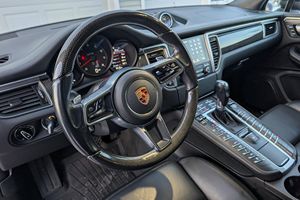 Porsche Macan GTS 2018 Usado en Buen Estado, Motor Turbo V6 de 360 hp - Product Image 4
