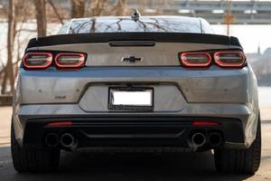 EXCELENTE ESTADO, CHEVROLET CAMARO 2SS COUPE 2023, VOLANTE A LA DERECHA/IZQUIERDA, MOTOR V8 SUPERCARGADO LT4, LISTO PARA ENTREGAR - Product Image 2